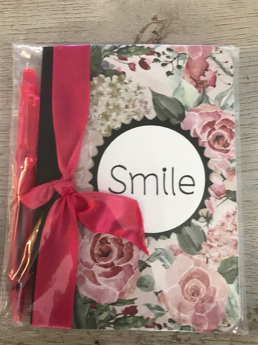 Pink Roses: Mini Notebook Mini Pen Included